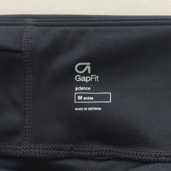 NWT GAP Gdance Med - Picture 5 of 5